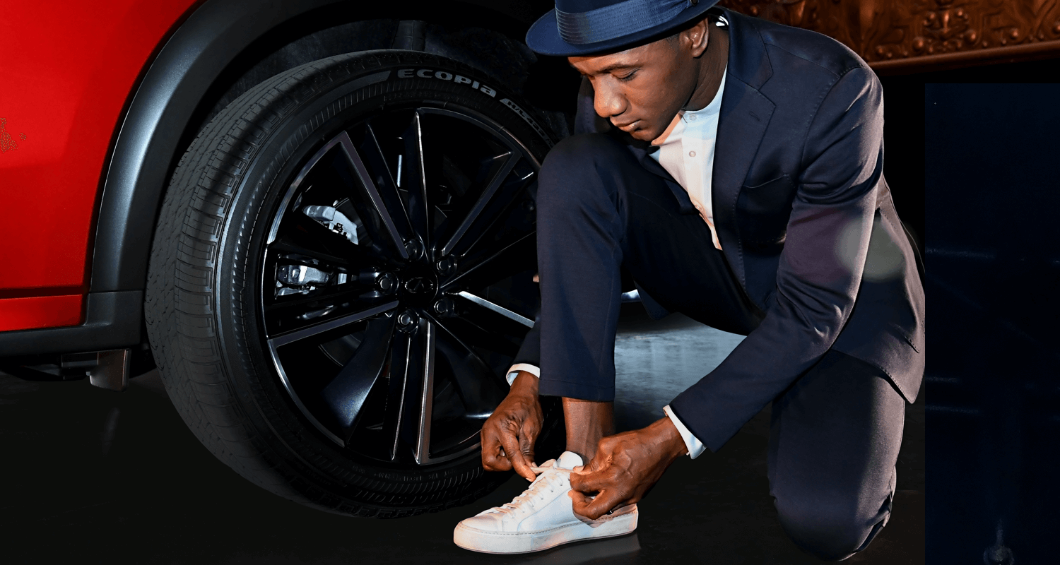 Luxurious rims and wheels on the 2022 INFINITI QX55 crossover