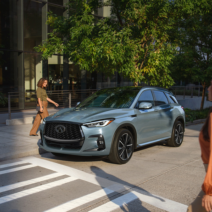 Angled view of the INFINITI QX50 compact 5-seater SUV