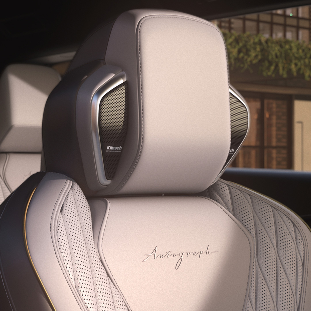New INFINITI QX60 Klipsch Reference Premiere speaker integrated into Autograph seat headrest