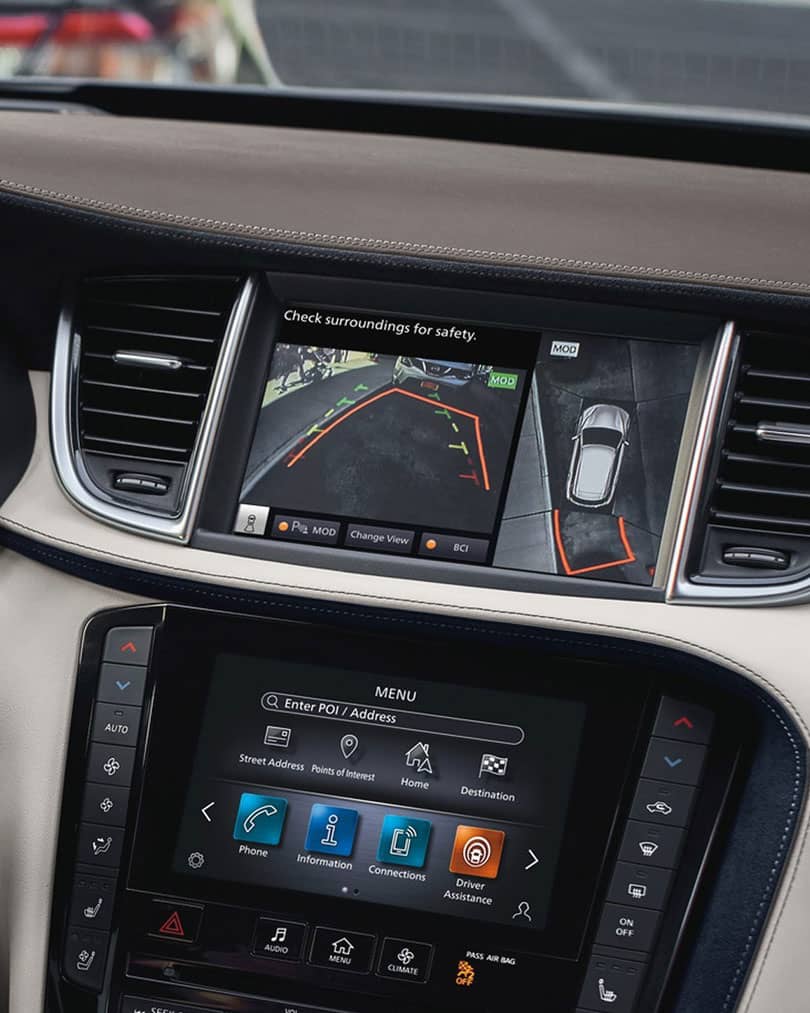 תצוגת מצלמות 360 במסך המגע המרכזי