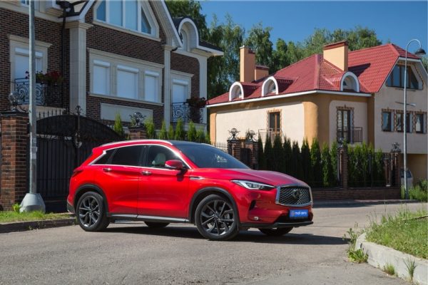 INFINITI QX50 красный