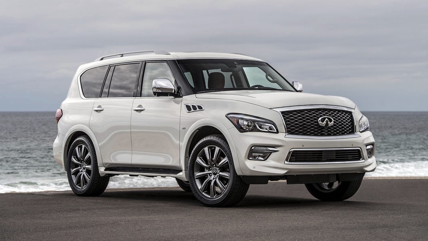 images Infiniti QX80 2019 года: новое поколение премиального внедорожника изображения foto Infiniti QX80 2019 года: новое поколение премиального внедорожника изображения
