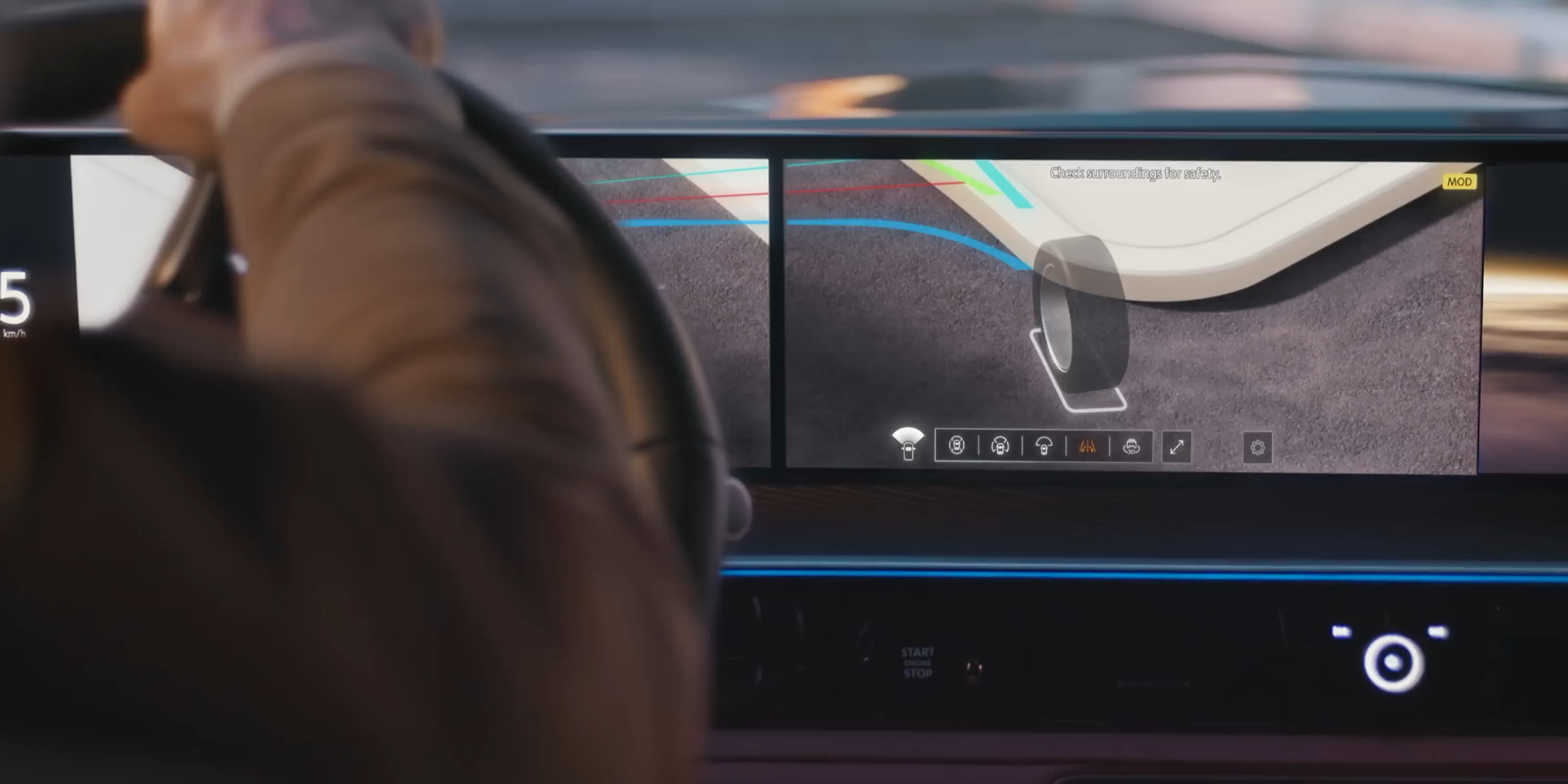 Video showing INFINITI's Invisible Hood View and Front Wide View technology for enhanced parking and navigation