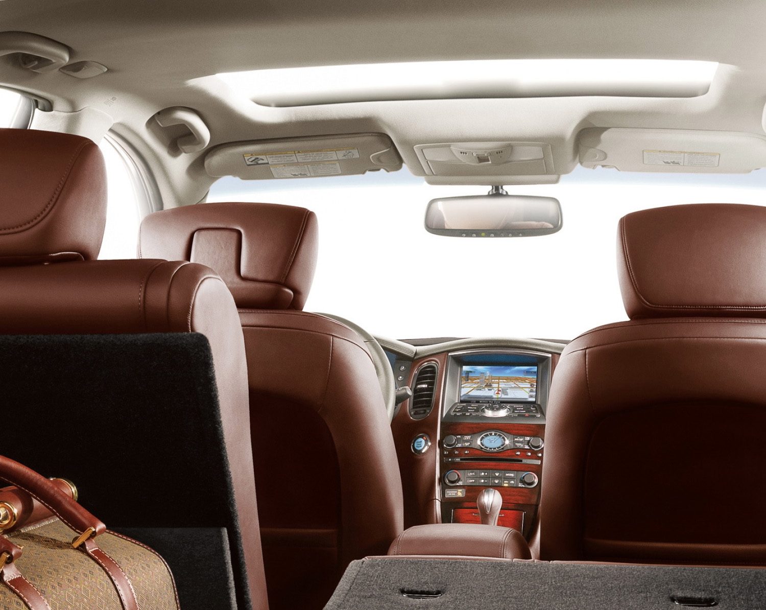 Interior view of INFINITI EX35 Luxury compact SUV