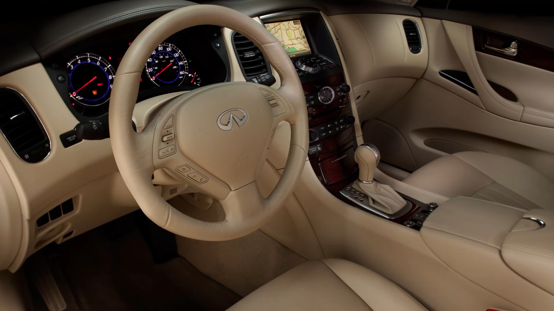 INFINITI EX35 Luxury compact SUV steering wheel and dashboard
