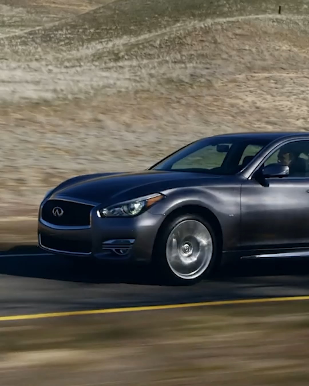 INFINITI Q70 Luxury Sedan DOHC V6 Engine video