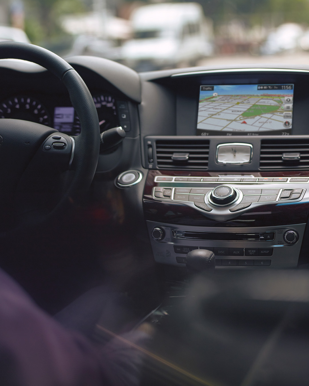 Interior view of INFINITI Q70 Luxury Sedan hard drive navigation system