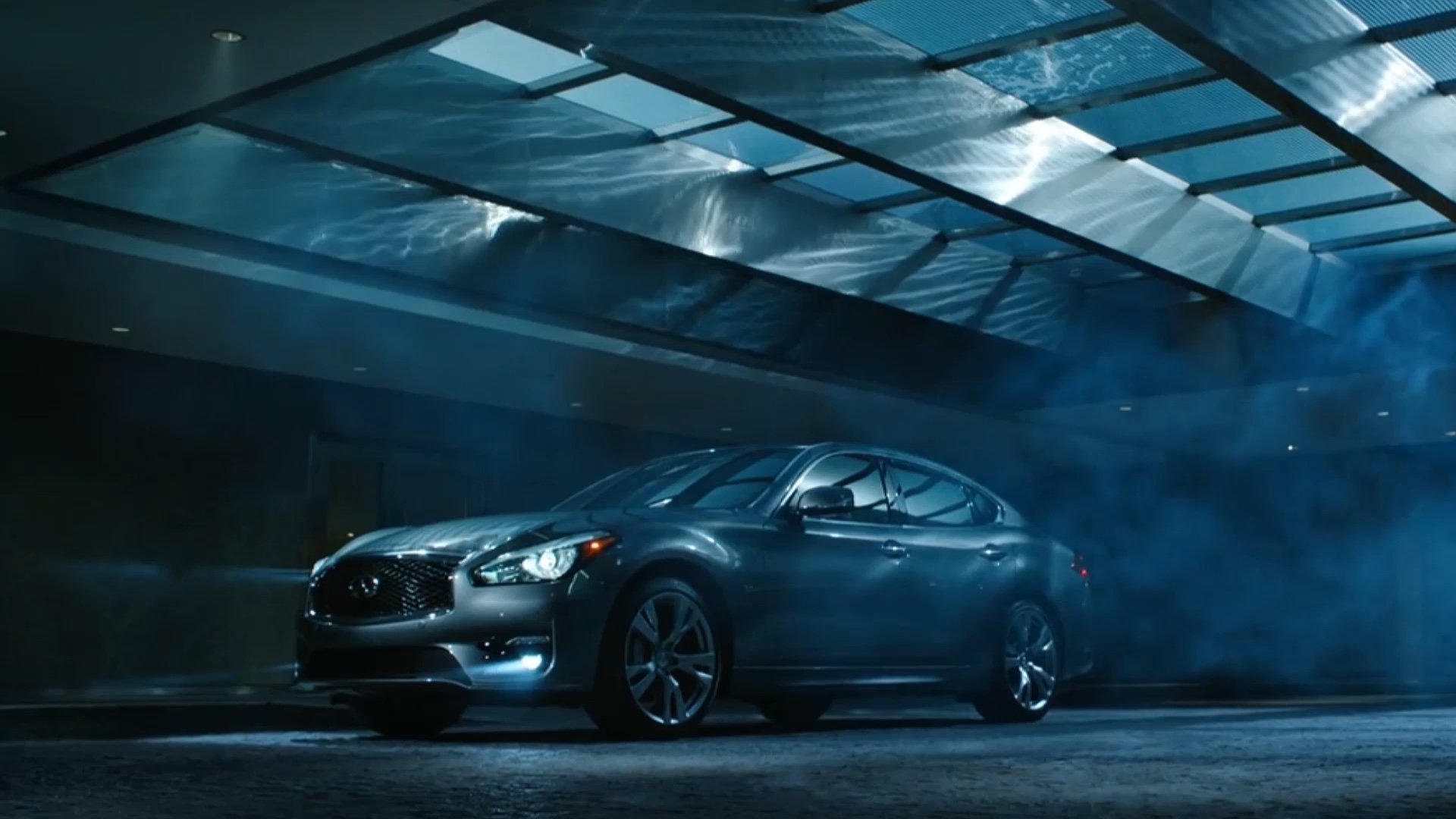 INFINITI Q70 Luxury Sedan hero video