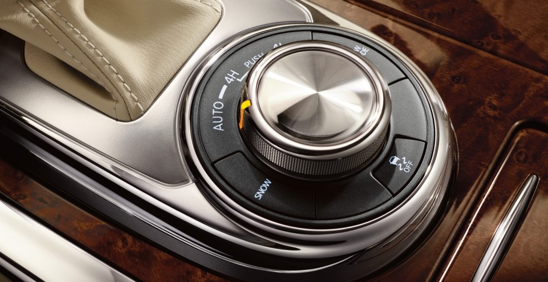 Closeup of INFINITI QX70 Luxury Crossover SUV advanced torque split control setting