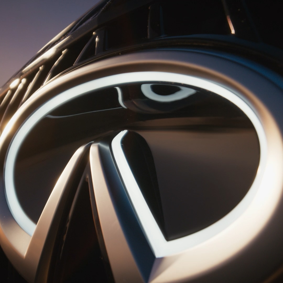 INFINITI QX80 SUV 3D illuminated emblem