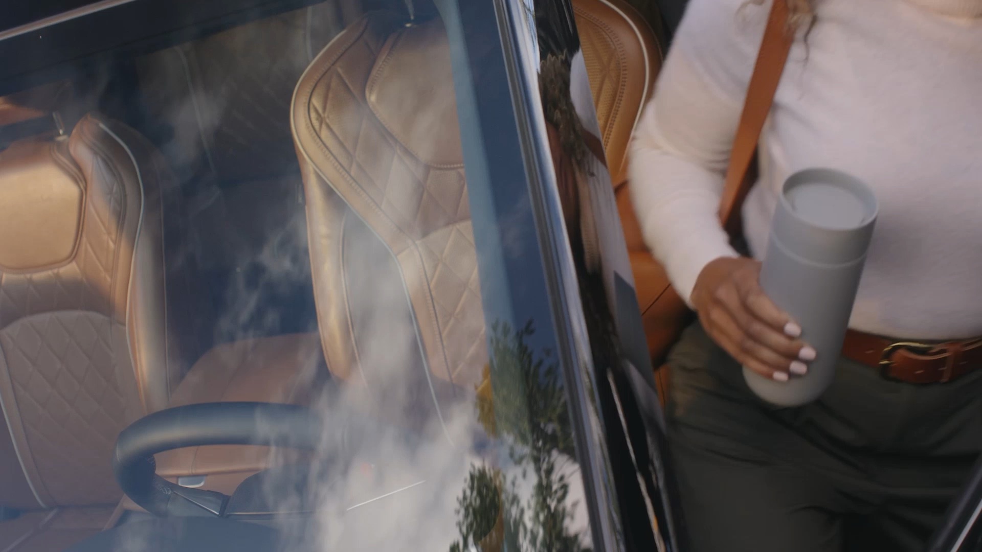 INFINITI QX80 SUV interior scent