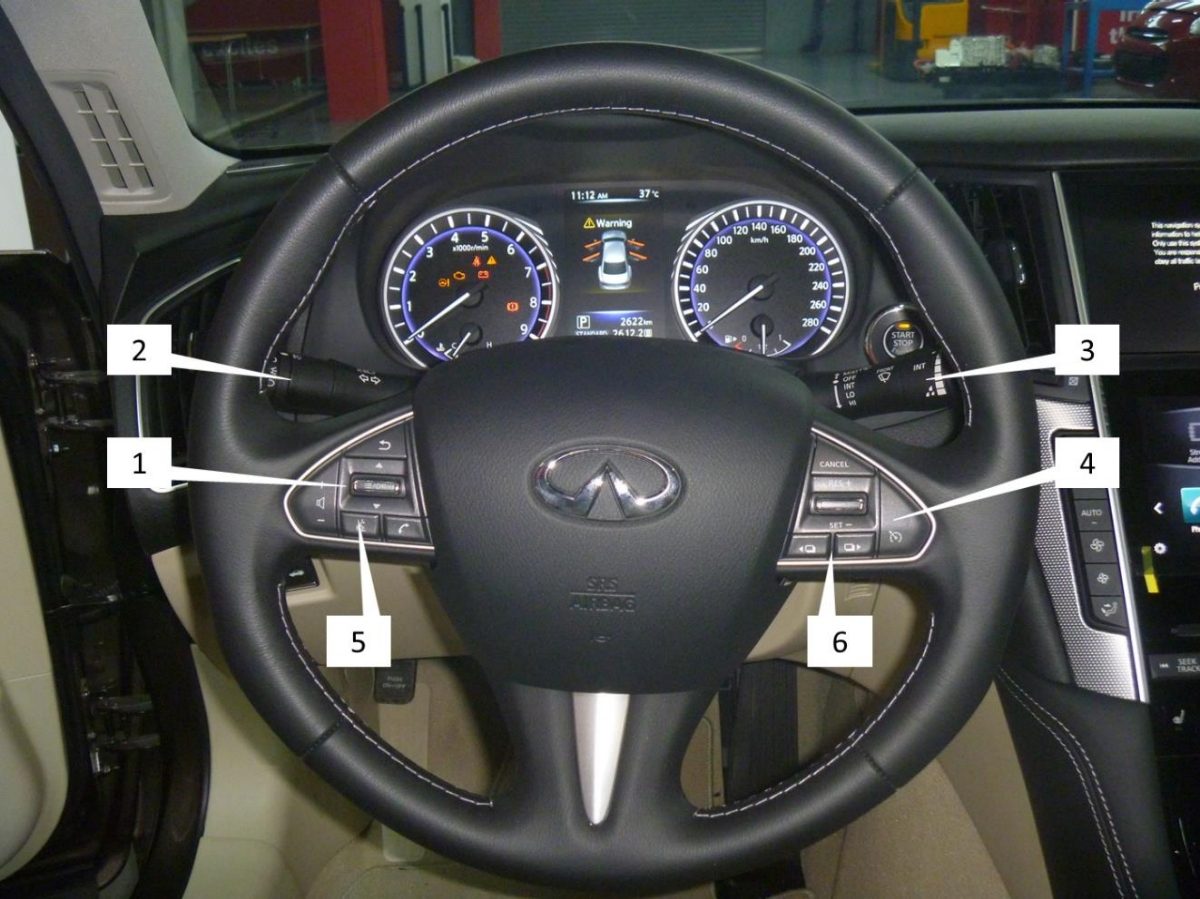 INFINITI car interior - steering wheel